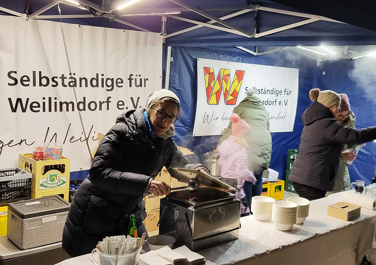 Zum Ansingen gab es Nouvelsche Kartoffelsuppe, wahlweise mit wie ohne Würstchen!