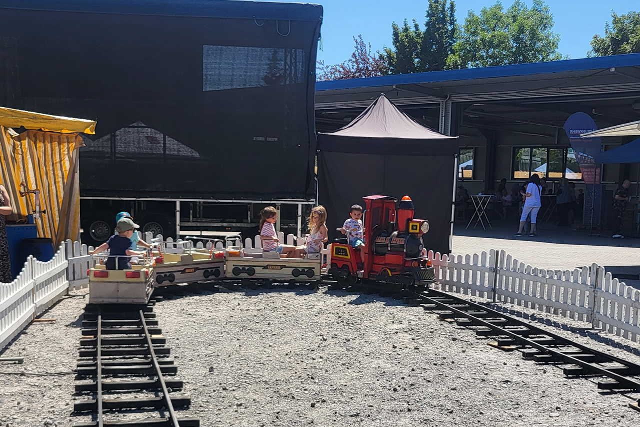 Die Kindereisenbahn am Handwerkerfest, Foto ROMETSCH