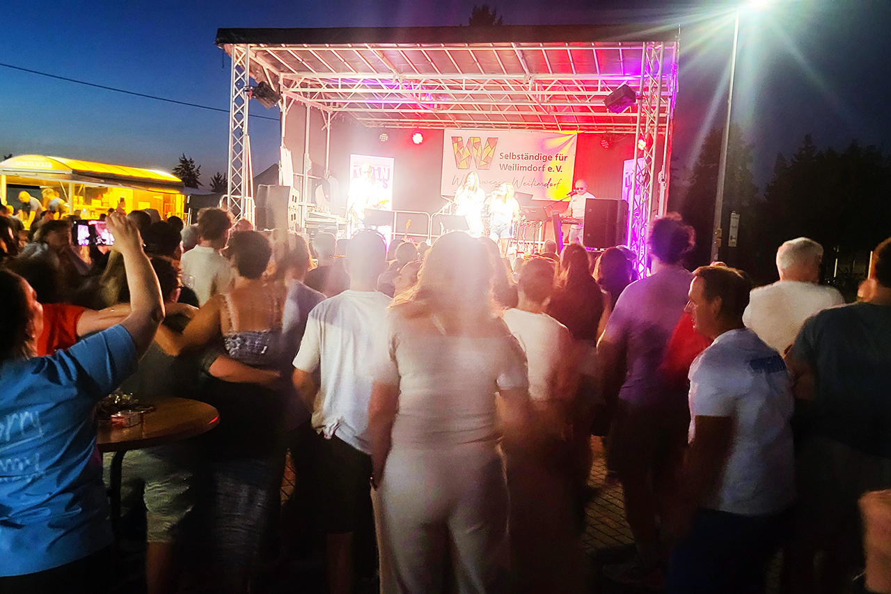 Die Showband TWINCATS rockte das Handwerkerfest, Foto FUTTERKNECHT