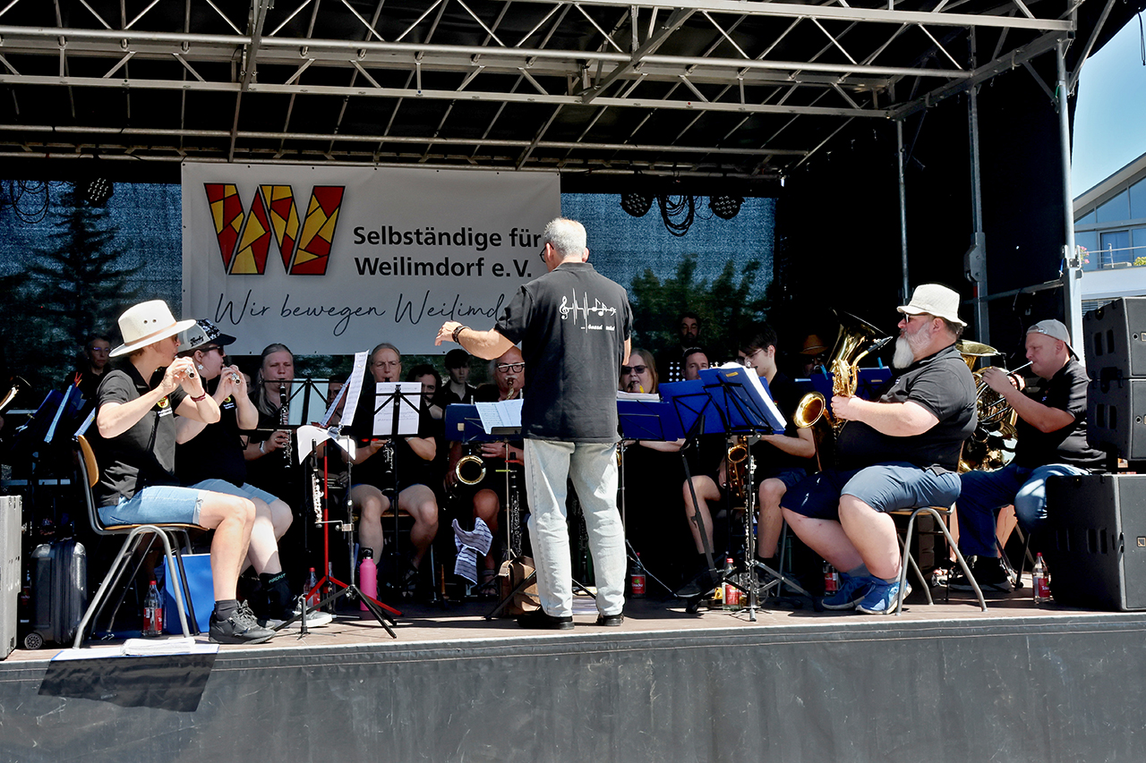 der Musikverein Weilimdorf beim Handwerkerfest, Foto ROMETSCH